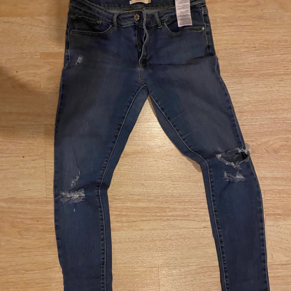 711 Levi Skinny Jeans